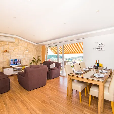 Adriatic Apartment Makarska Apartment Makarska