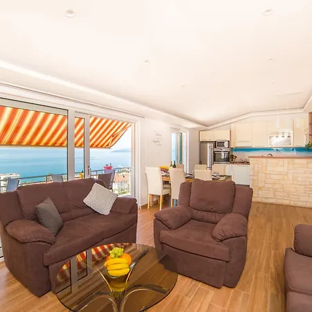 Daire Adriatic Apartment Makarska
