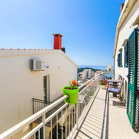 Adriatic Apartment Makarska Daire *