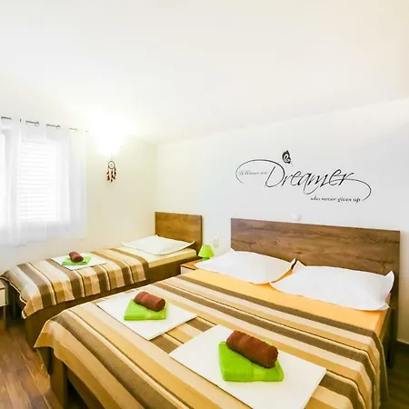 Daire Adriatic Apartment Makarska