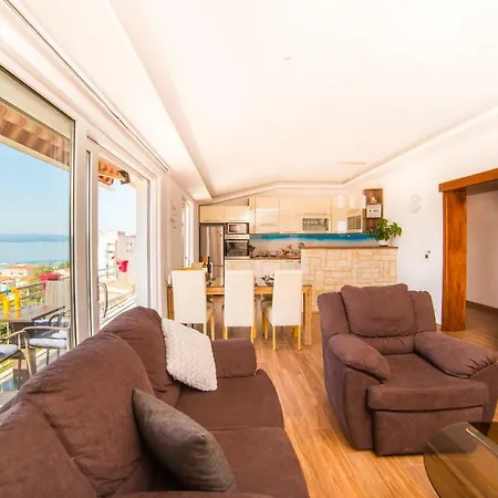 Daire Adriatic Apartment Makarska Makarska